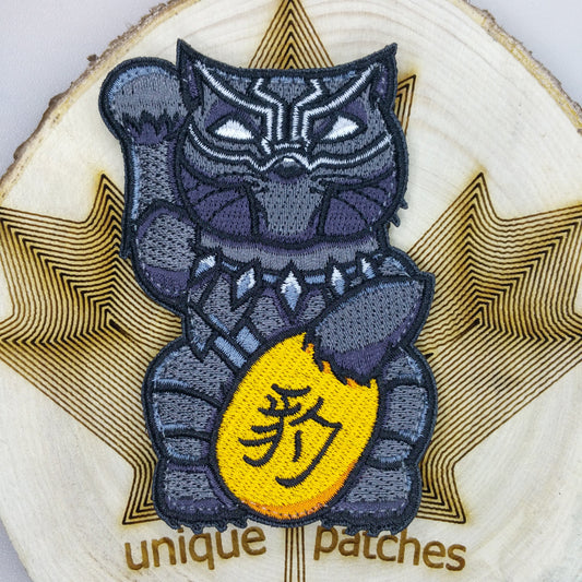 BLACK PANTHER  T'Challa Lucky Cat Maneki Neko Mashup embroidery patch morale Comics hook loop super hero vibranium Wakanda pussy cat