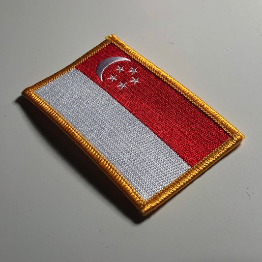 The national flag of Singapore iron on patch morale crescent pentagone Republic Republik Singapura  lion city