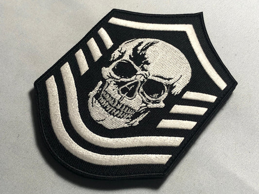 MASTER SERGEANT E-7 Patch morale mean Skull in the Top Quality E7 US Air Force Army hook loop Military Tactical Bones airsoft Glow In Dark