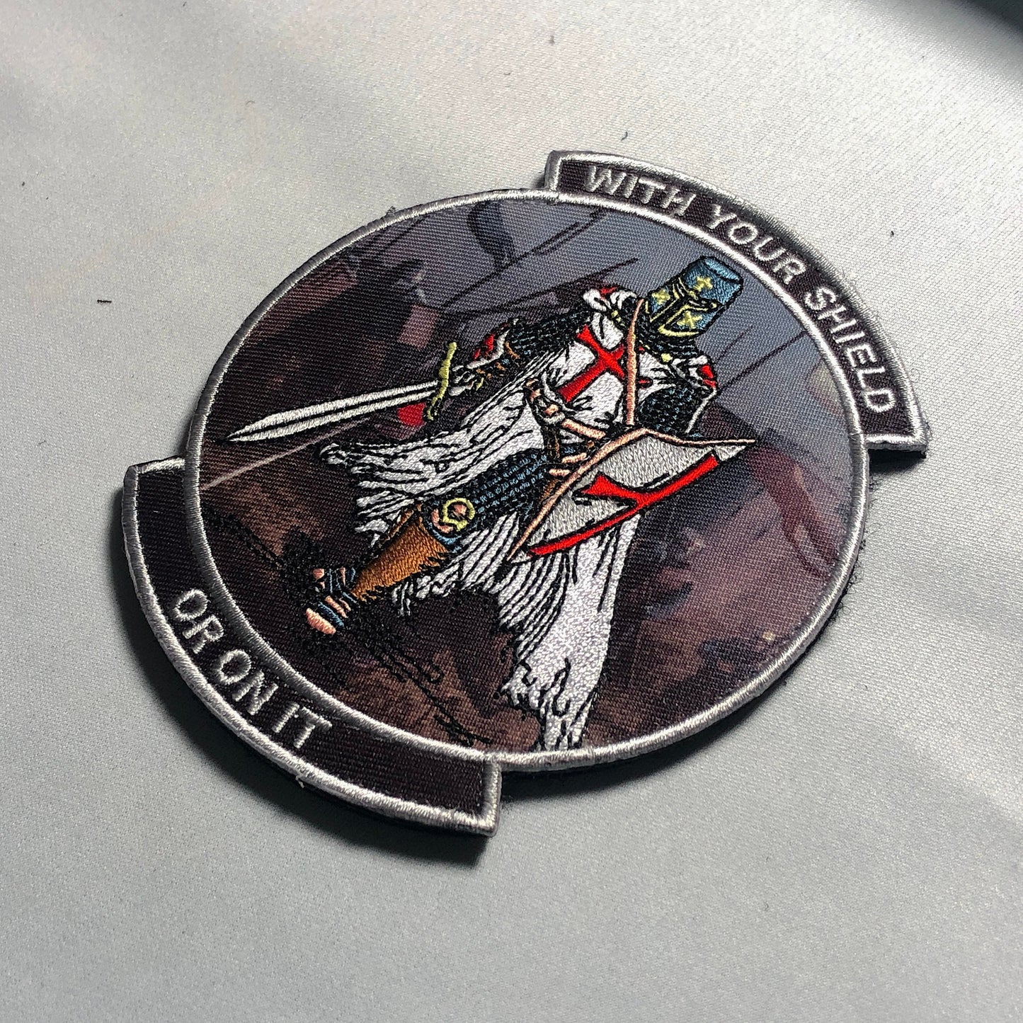WITH YOUR SHIELD or on it Tactical Patch morale Crusader Templar Cross Wills It Shield Christian Church In this sign thou shalt conquer
