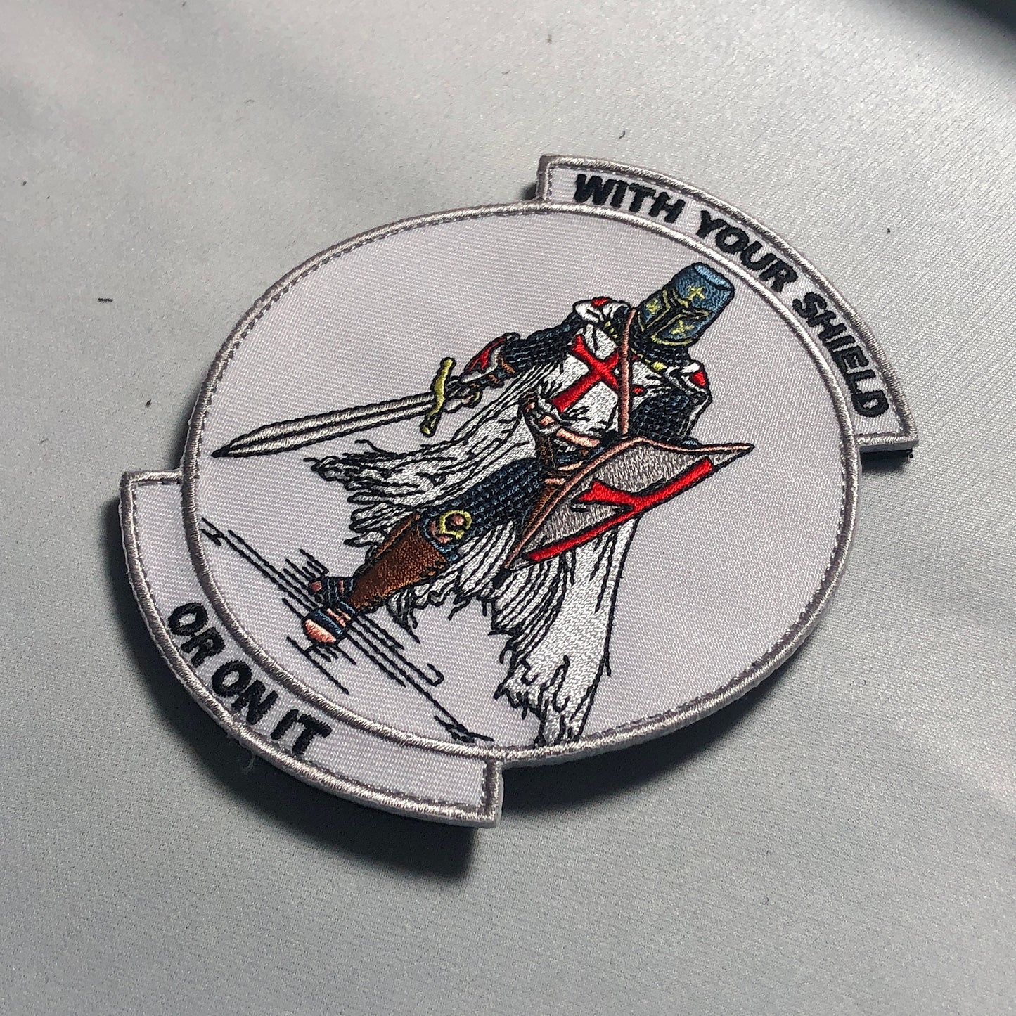 WITH YOUR SHIELD or on it Tactical Patch morale Crusader Templar Cross Wills It Shield Christian Church In this sign thou shalt conquer