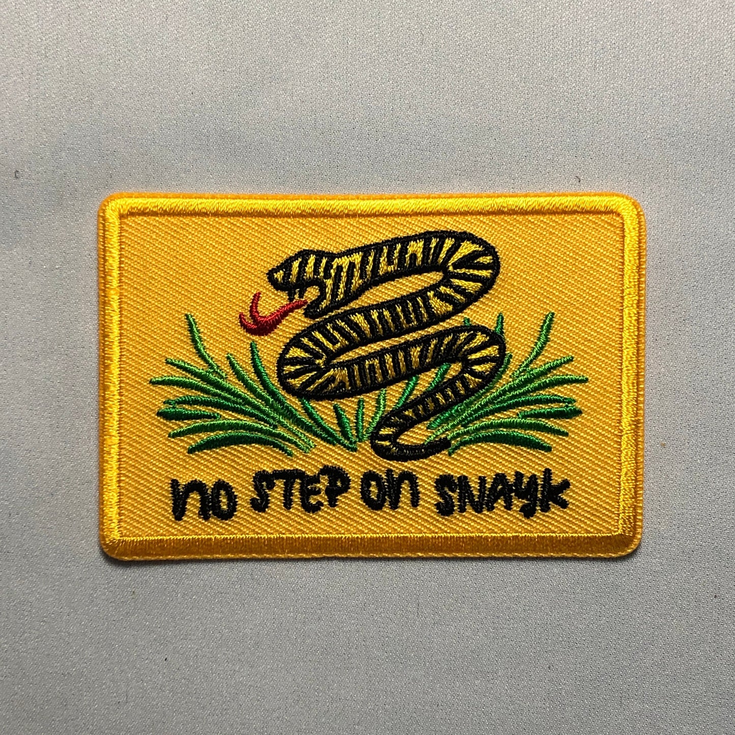 No STEP On SNAYK SNEK Flag Patch Morale Don't Tread on me Gasden Meme Usa United States Navy Army 2nd Amendment Tactical Bag Vest Military