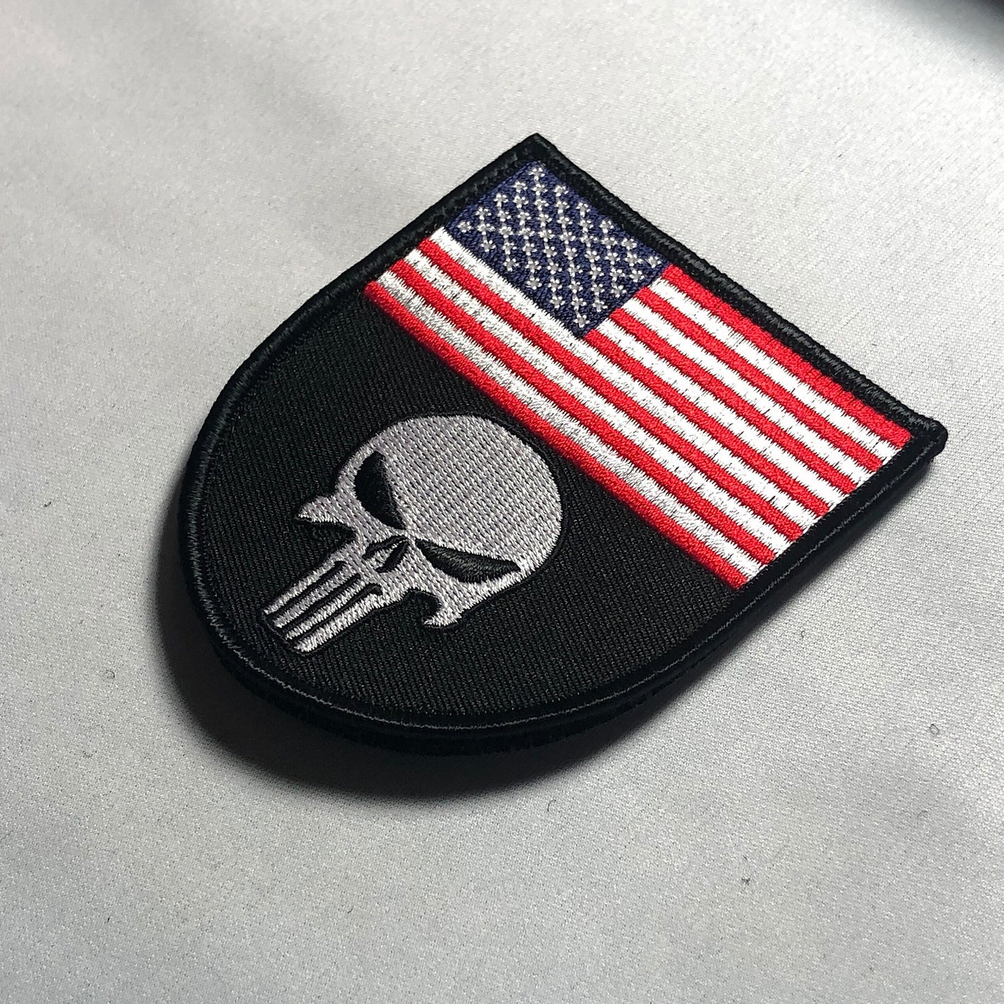 SKULL SHIELD American flag USA Medic Patch Morale Shooting Airsoft Mask Military Tactical Ghosts Special Forces jsoc delta force Seal Team